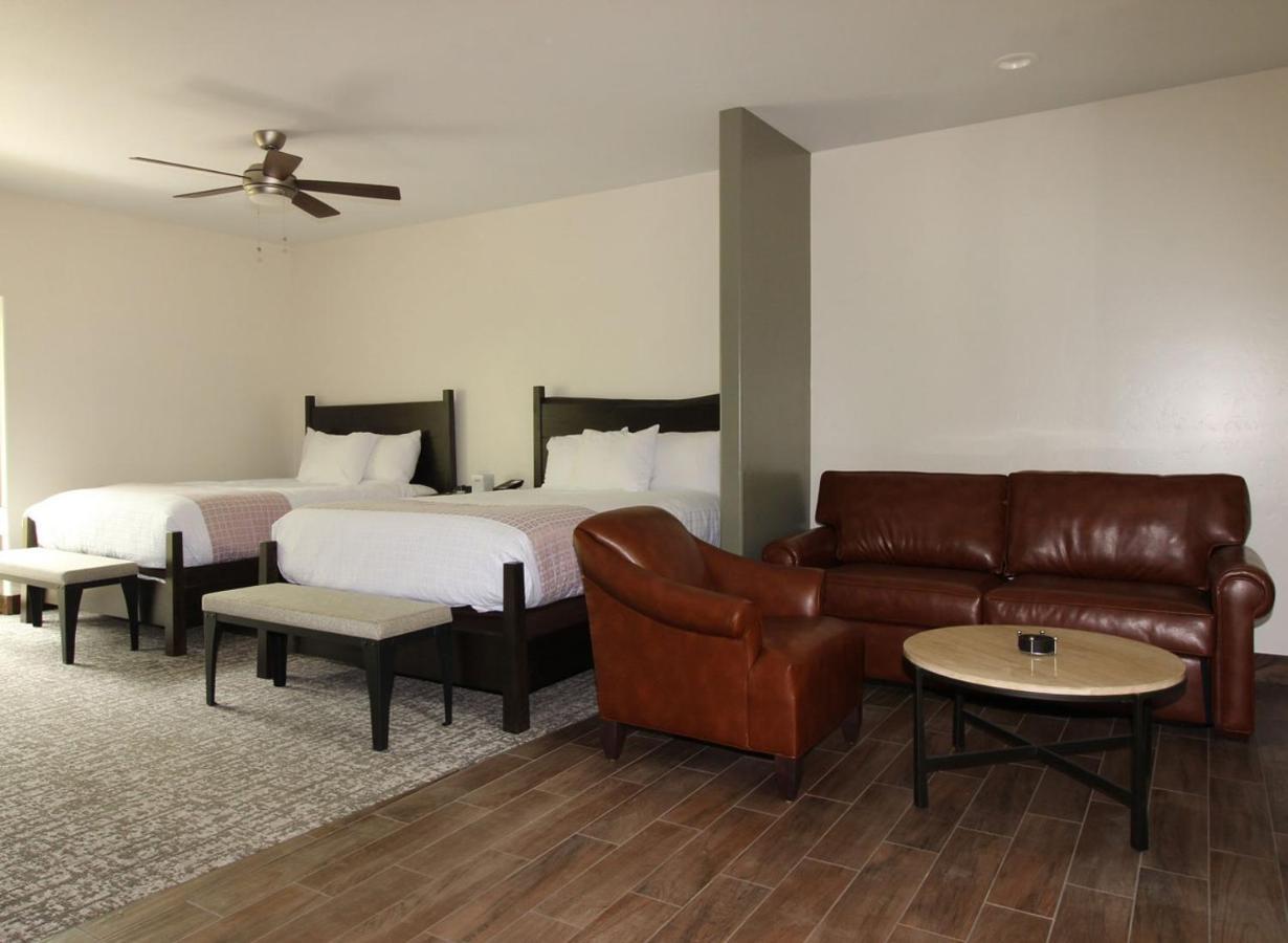 Mount Princeton Hot Springs 4*